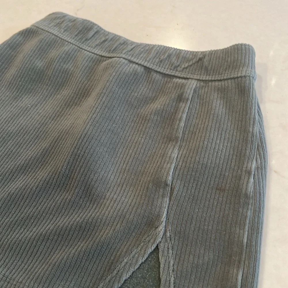 Abercrombie and fitch kids, skirt, size 5/6.